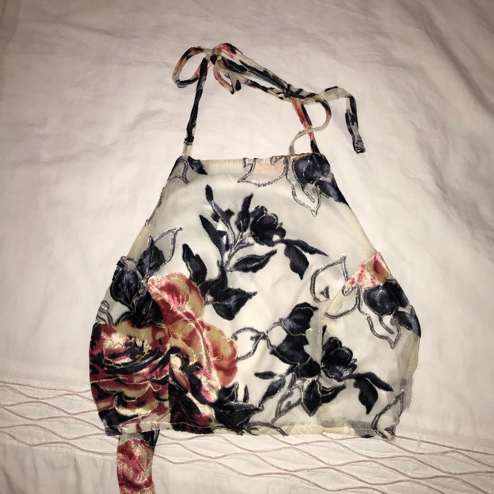 LF halter top